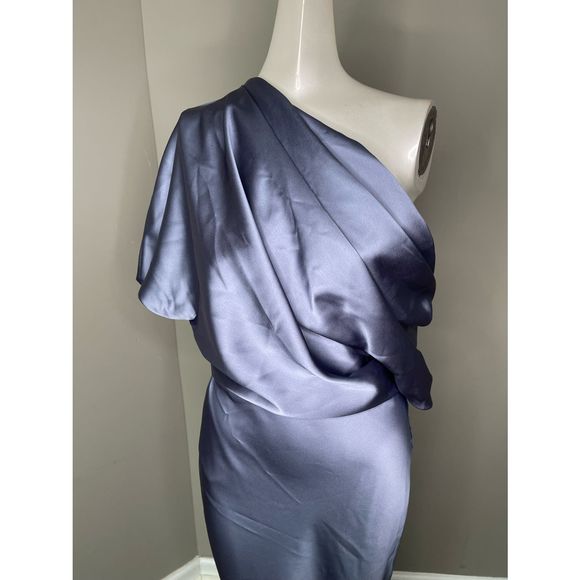 Amsale
Satin One-Shoulder Gown - Picture 5 of 11